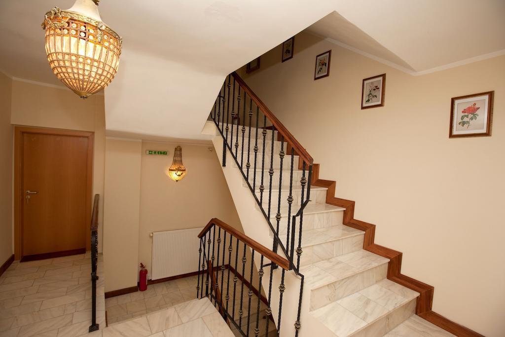 Pension Dinu Residence Тімішоара Екстер'єр фото