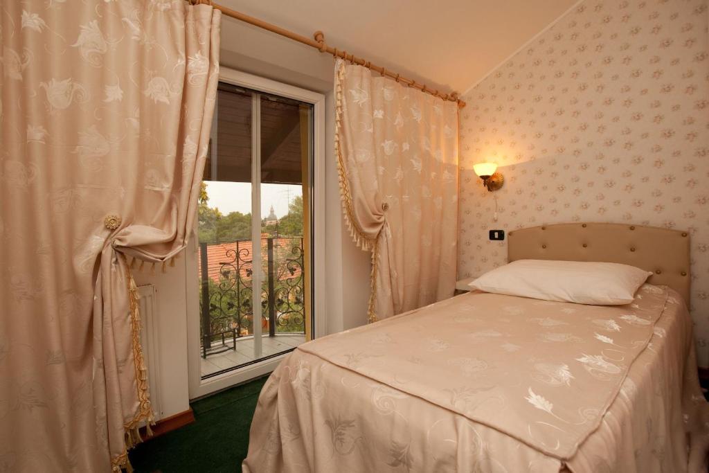Pension Dinu Residence Тімішоара Номер фото